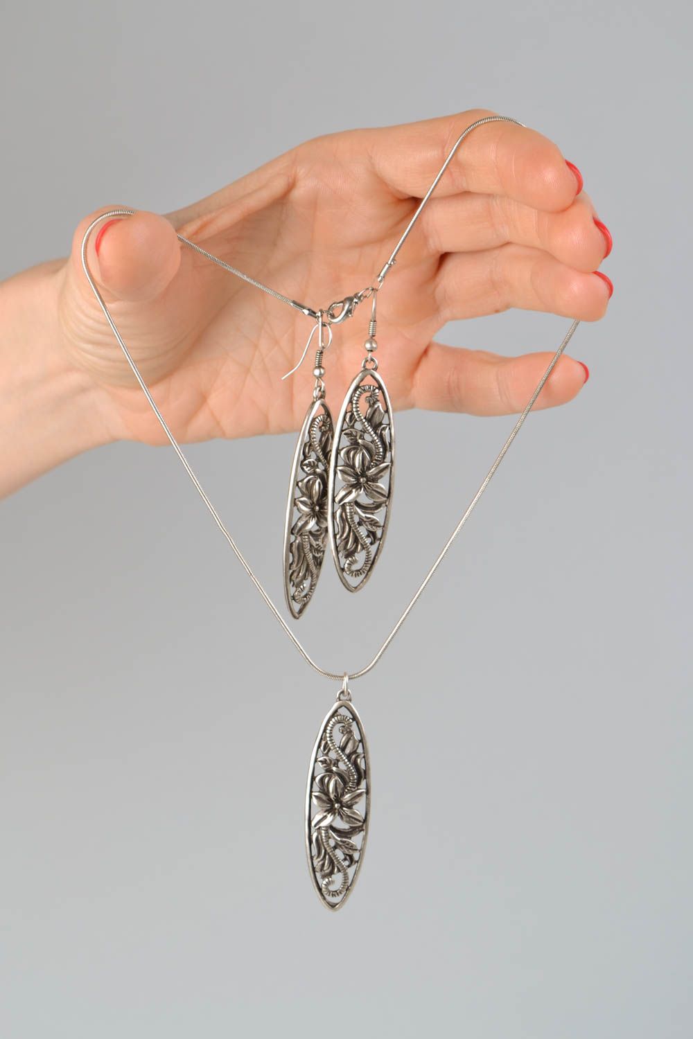 Handmade pendant and earrings Vine photo 2