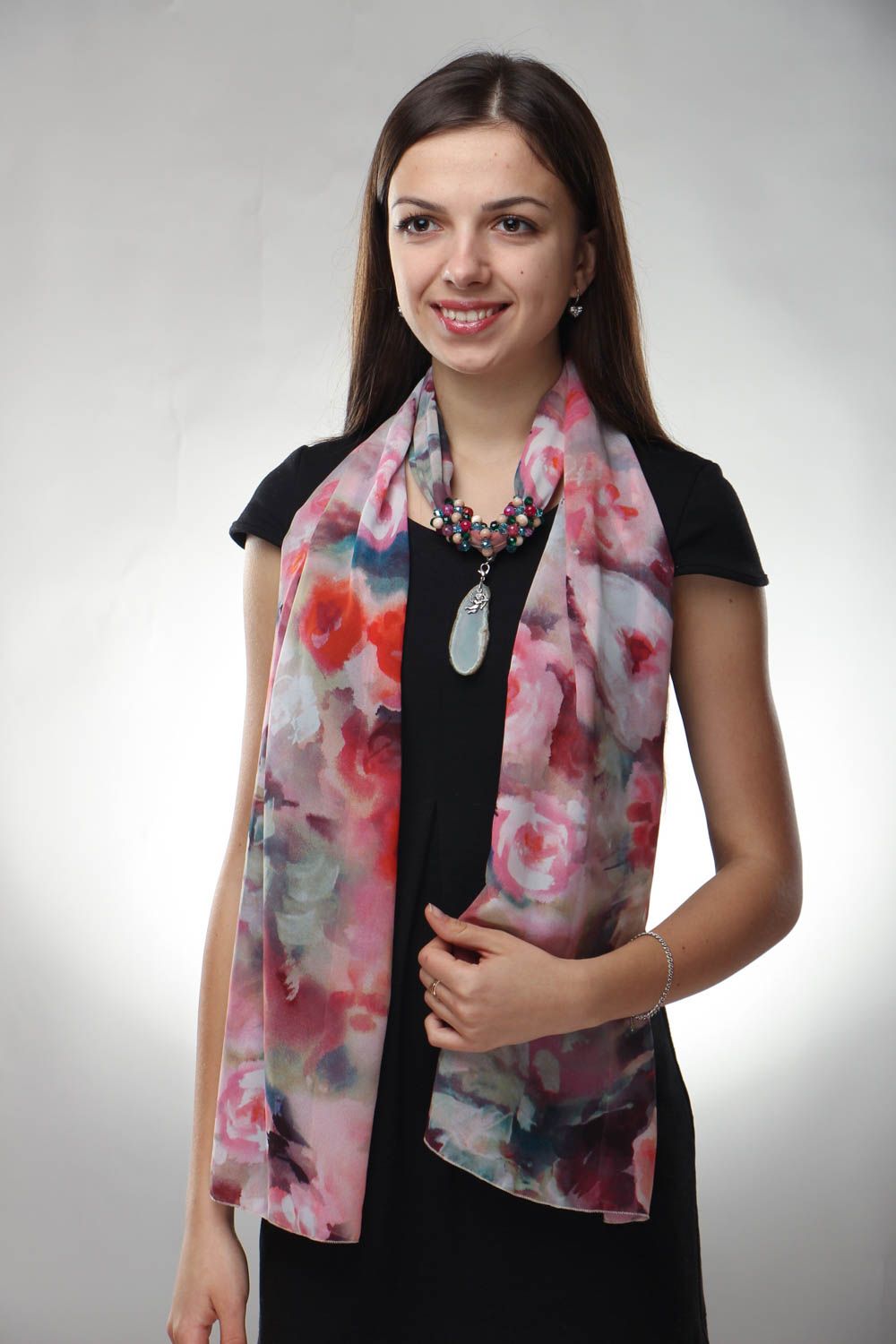Light silk-chiffon scarf photo 1