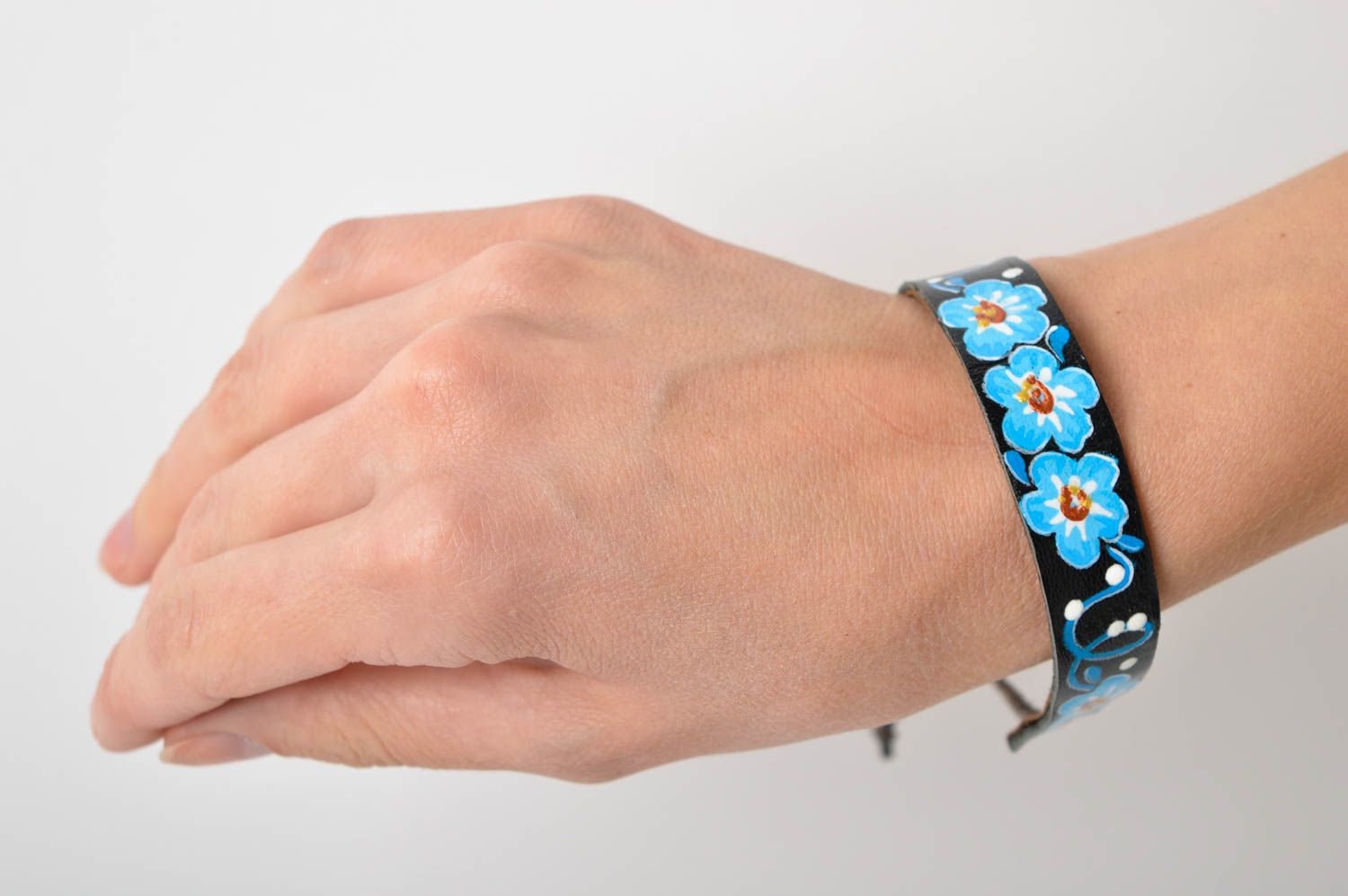 Handmade designer wrist bracelet female accessory flower bracelet for gift photo 5