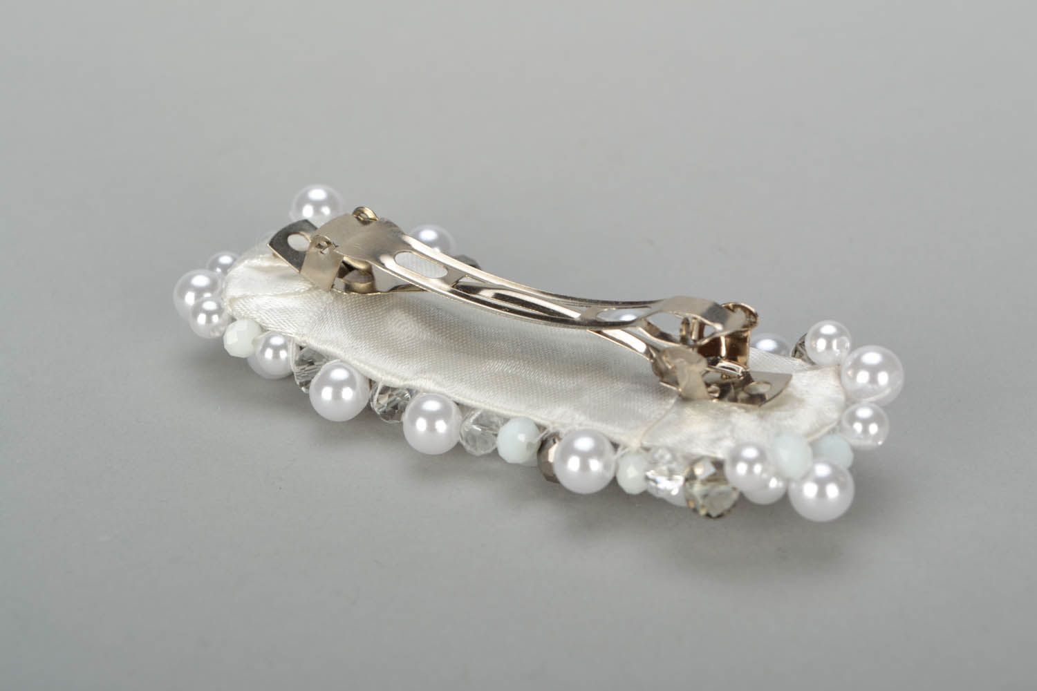 Hair clip with white beads  photo 5