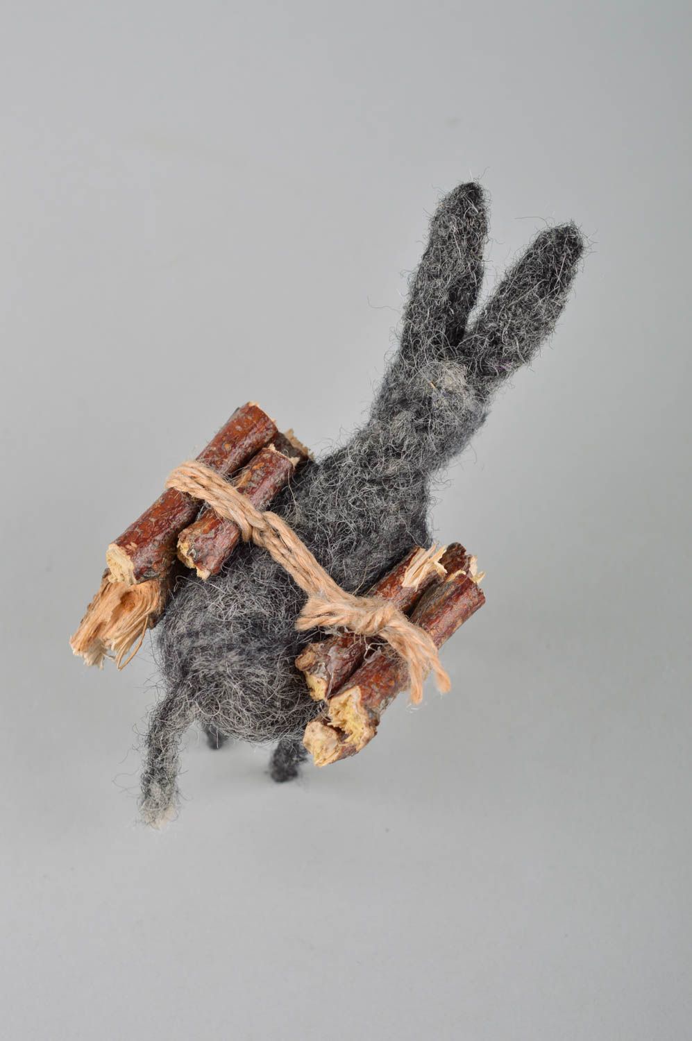 Jouet âne gris Peluche faite main en laine feutrée Décoration d'intérieur photo 4