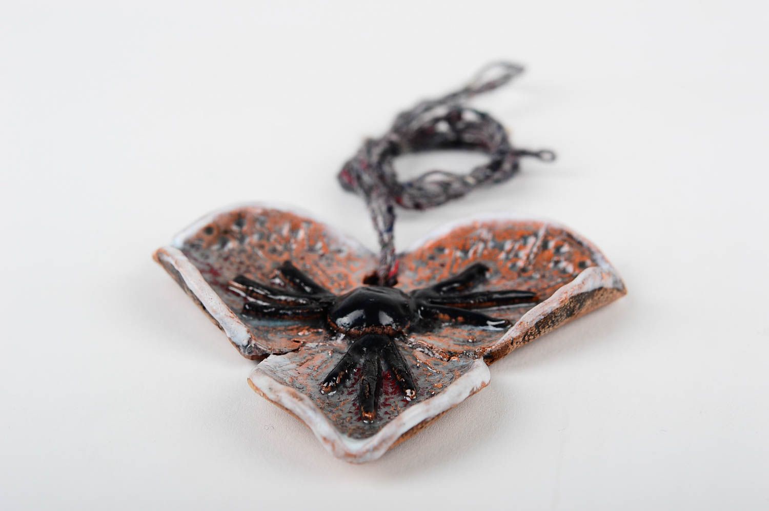 Кулон ручной работы керамическое украшение подвеска на шею в виде цветка фото 3