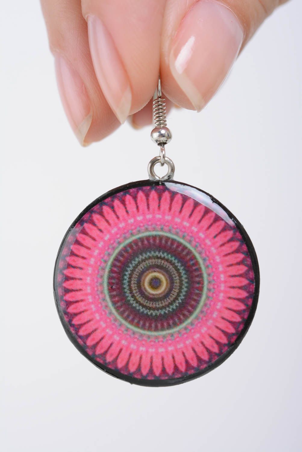 Handgemachte Ohrringe schön aus Polymer Ton in Decoupage Technik grell rosa foto 4