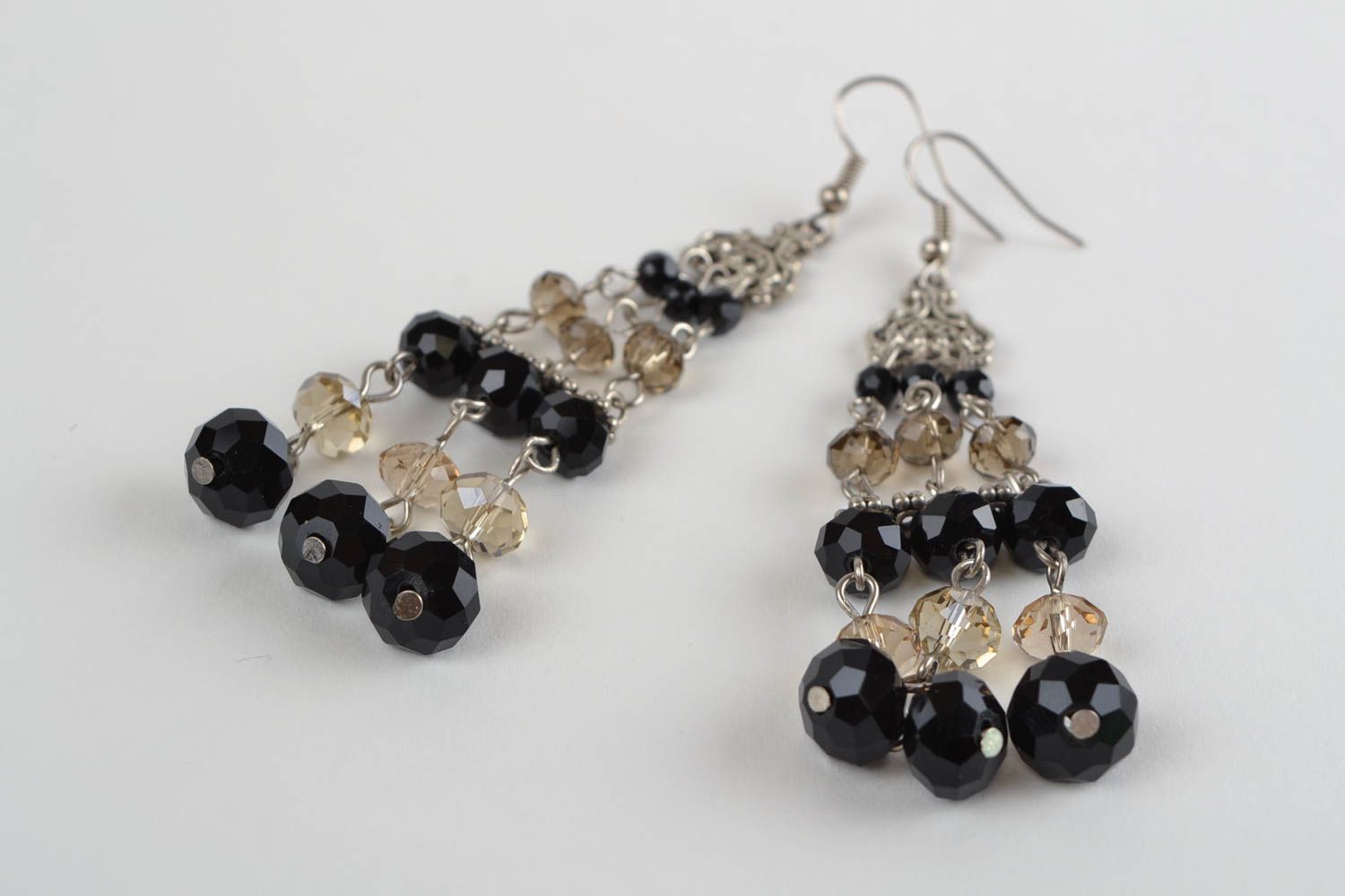 Boucles d'oreilles en métal et perles à facettes de verre tchèque faites main photo 4