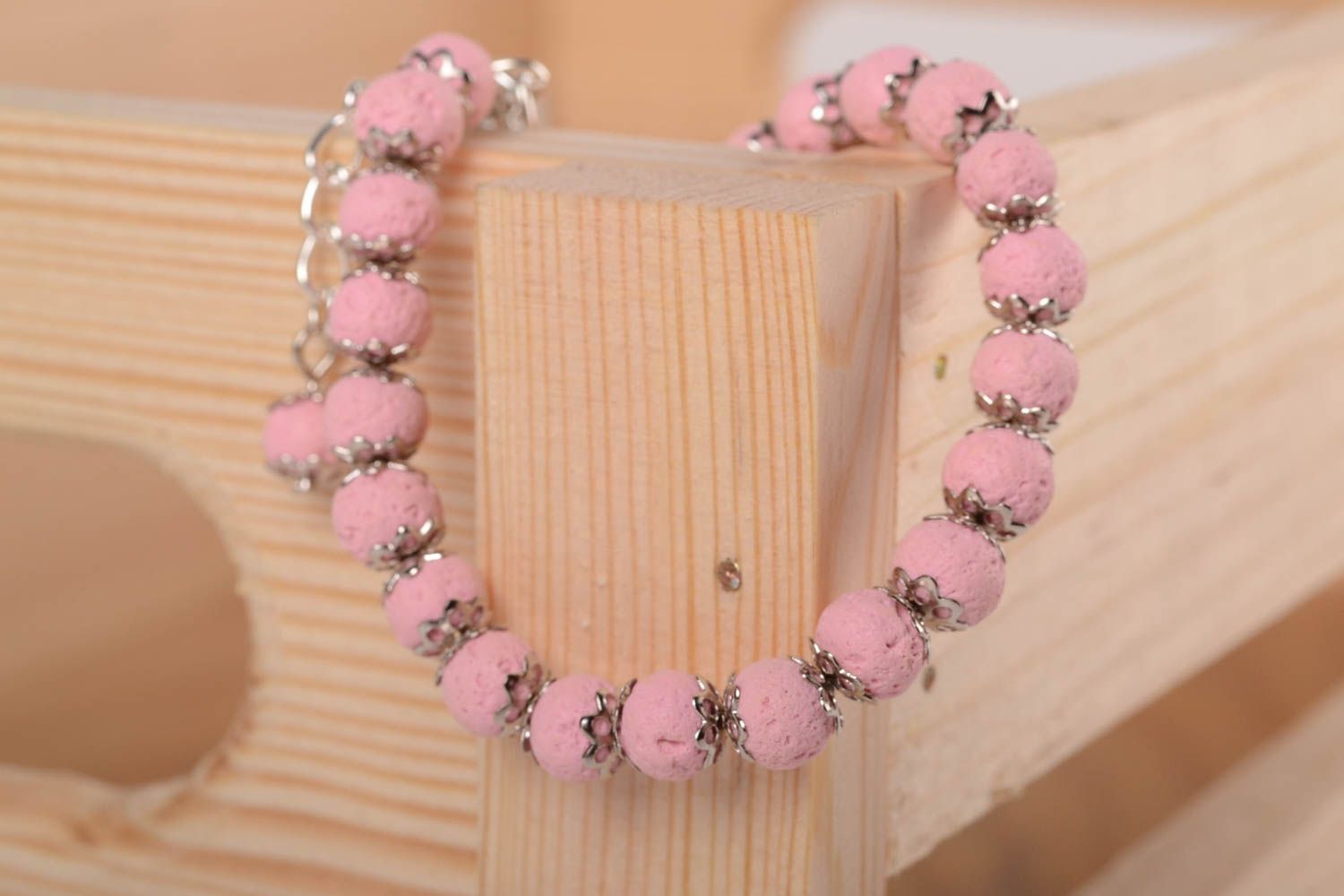 Pulsera artesanal de fimo rosada accesorio para mujer bisutería de moda foto 1