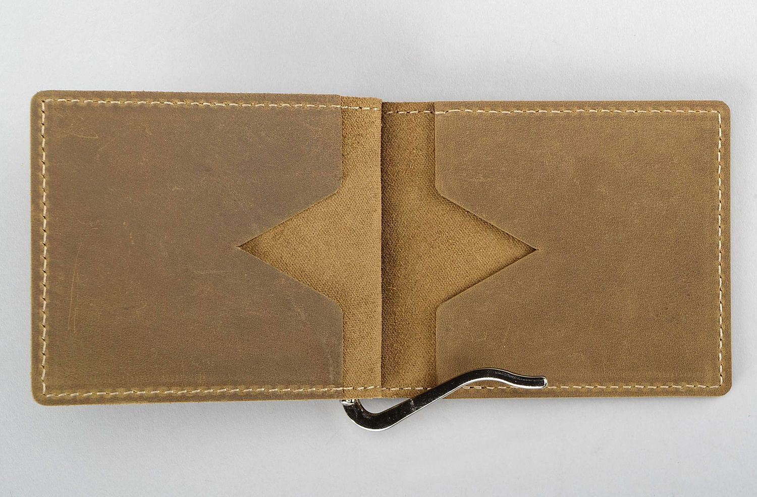 Кожаный бумажник с зажимом бежевый фото 3