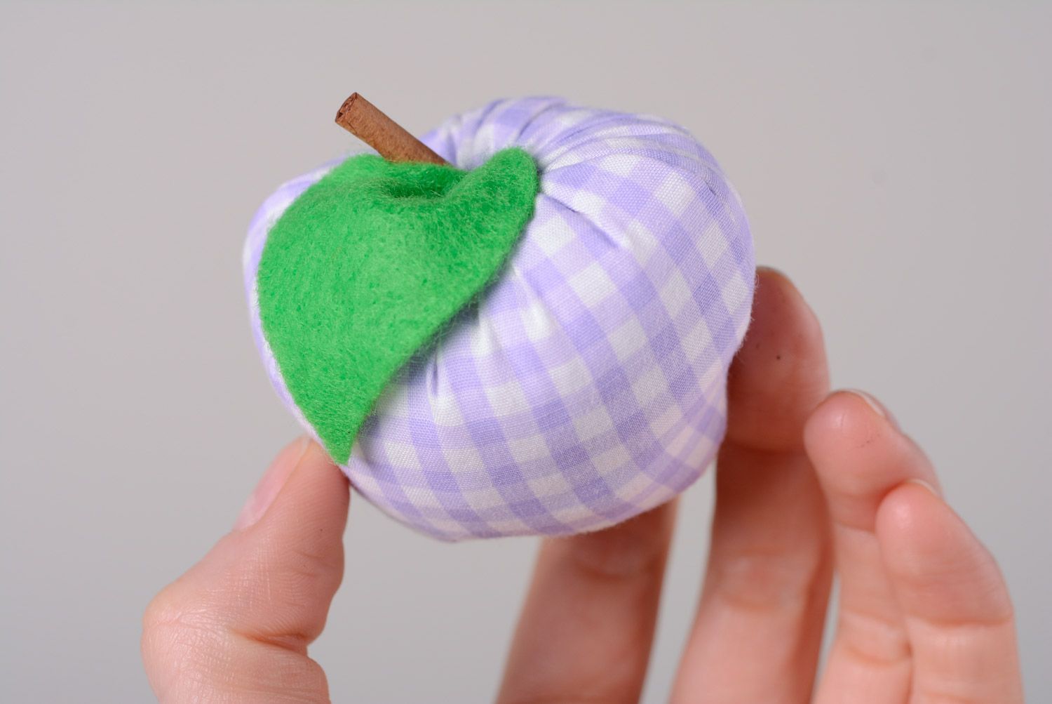 Handmade small interior soft toy apple sewn of checkered fabric with felt leaf photo 2