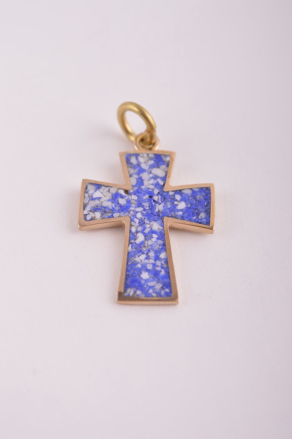 Крестик с камнями handmade подвеска на шею украшение из латуни голубой крест фото 2