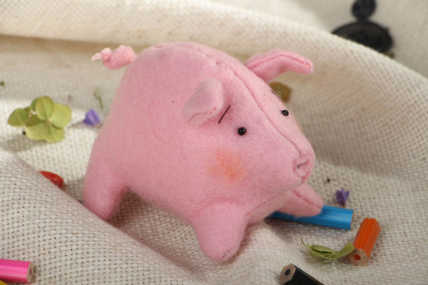 Фетровая игрушка Розовая свинка фото 5