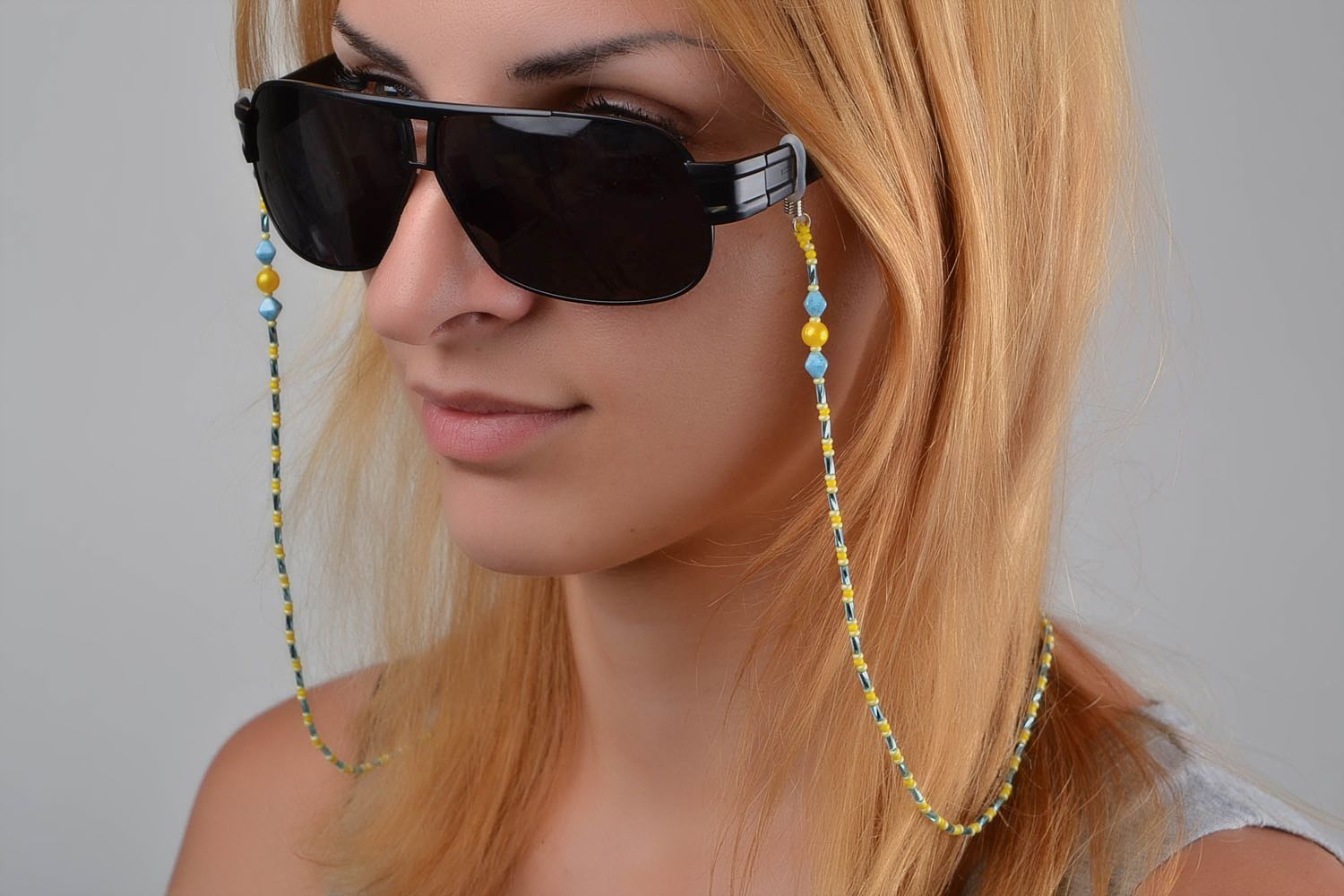 Chaine pour lunettes fait main Cordon lunettes bleu jaune design Cadeau femme photo 2