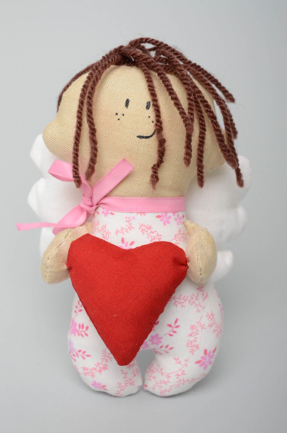 Мягкая игрушка ангел ко Дню святого Валентина фото 1