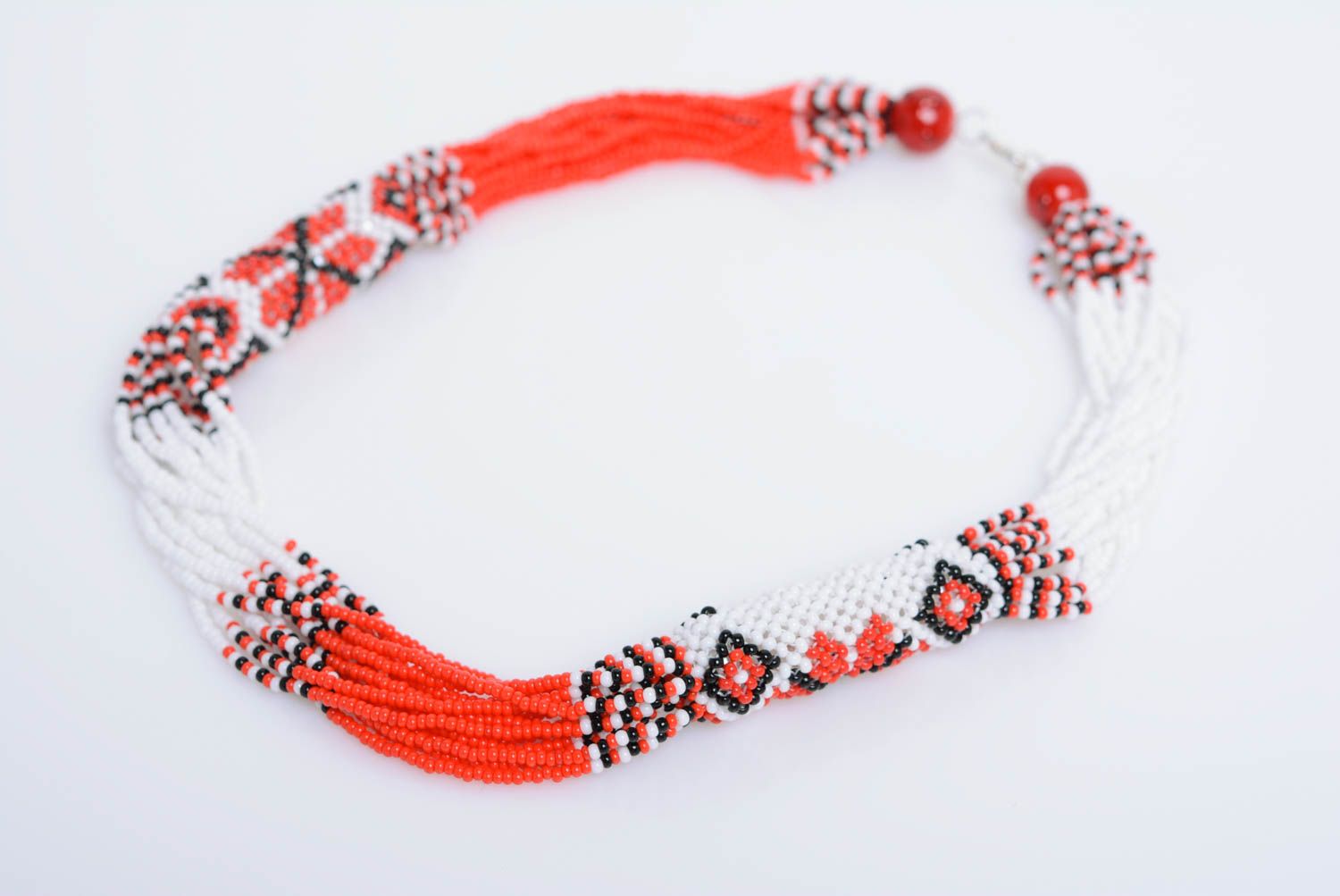 Beaded handmade designer necklace with colorful pattern in ethnic style photo 1