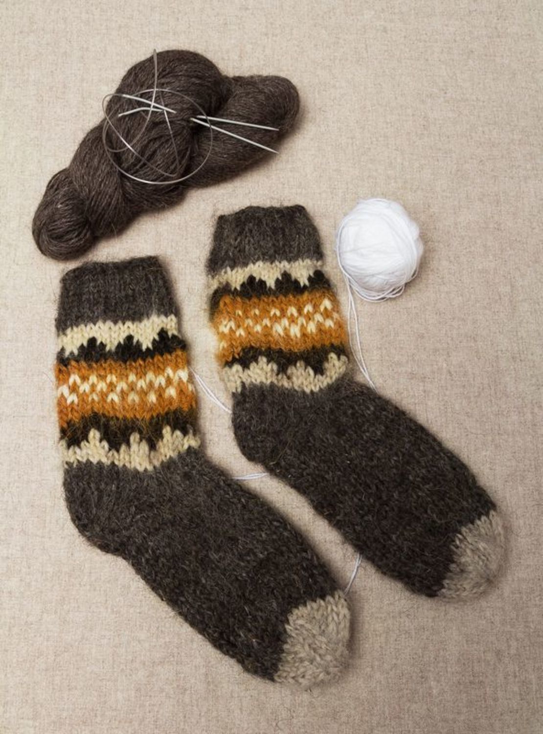 Calzini di lana per donna fatti a mano Abbigliamento da donna Calzini grigi
 foto 1