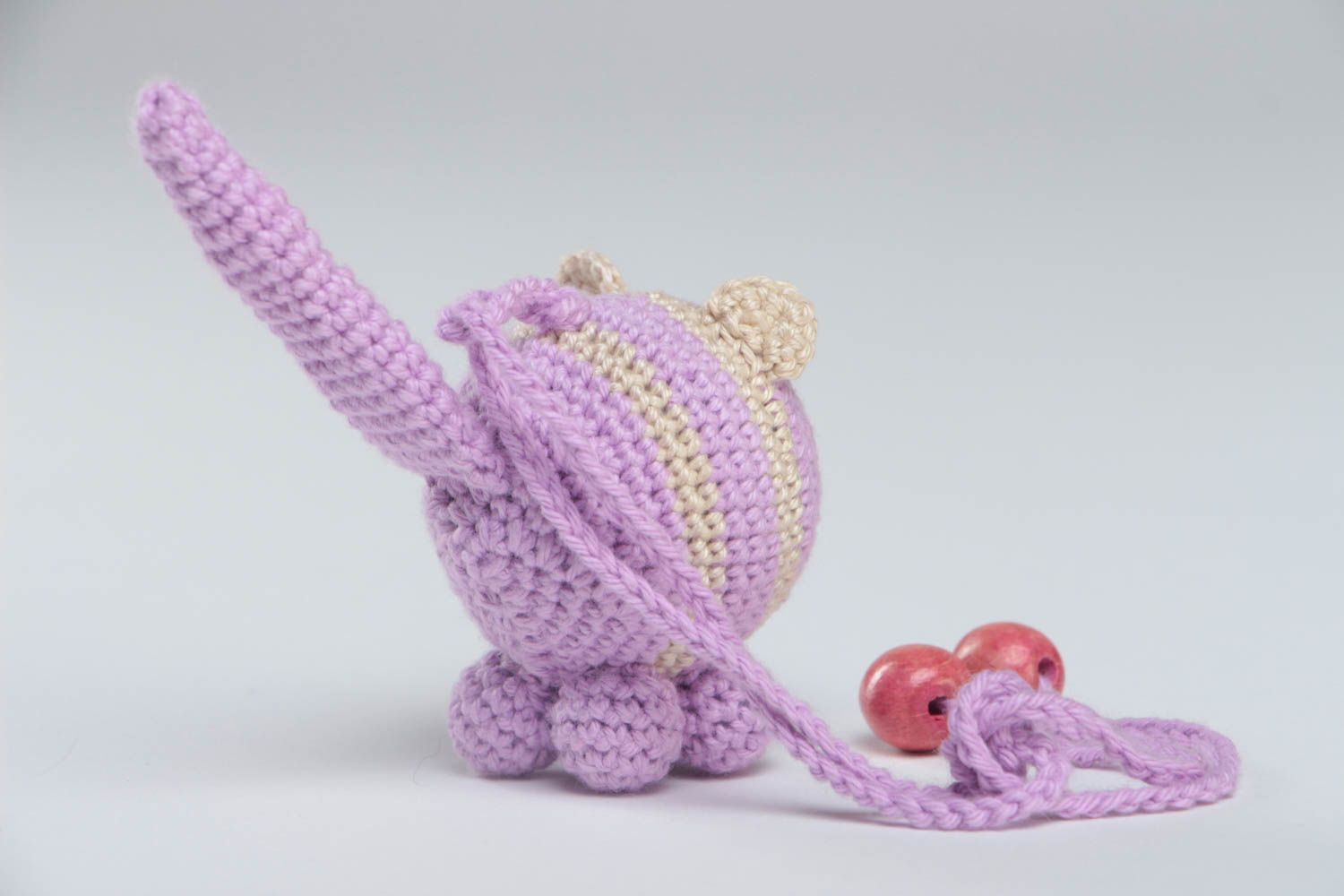 Crocheted cotton small handmade rattle toy cat handmade present for children  photo 4