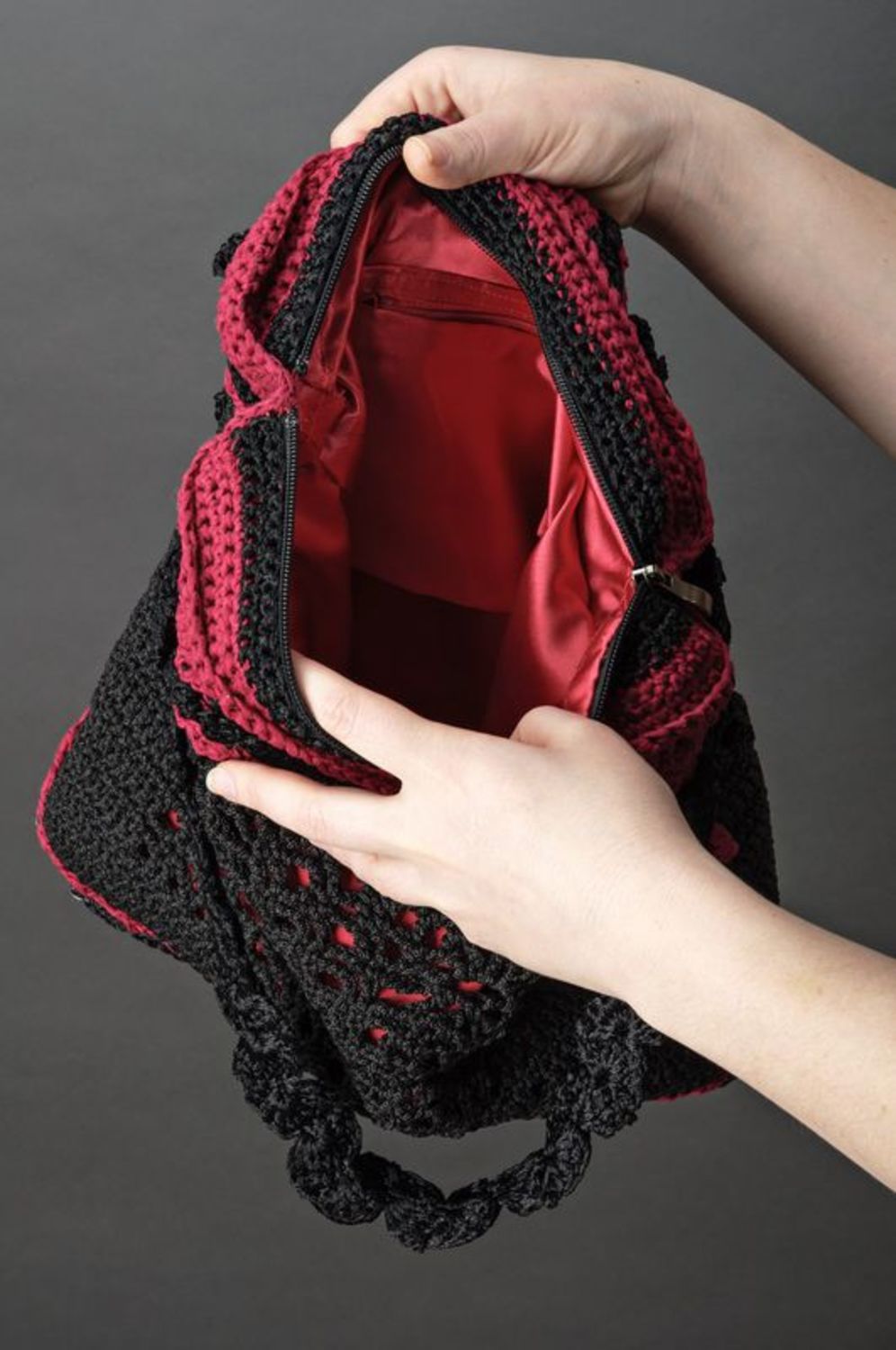 Black knitted women's purse photo 5