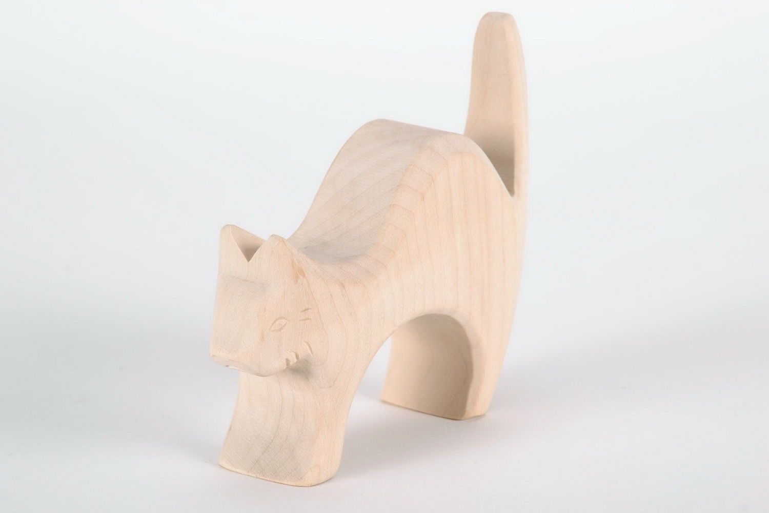 Figurine made from maple wood Cat photo 3