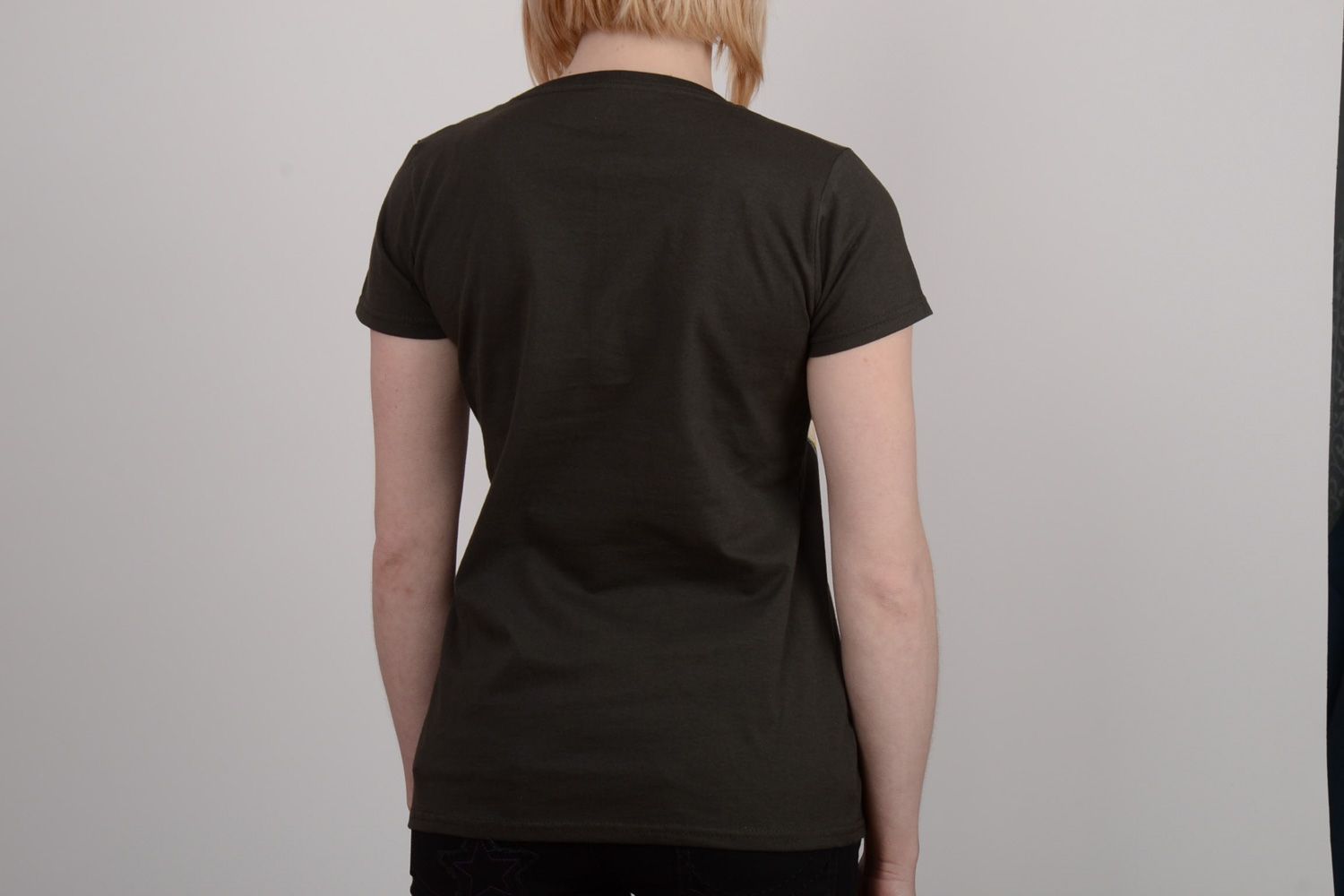 Joli t-shirt en coton noir avec dessin écureuil pour femme original design photo 5