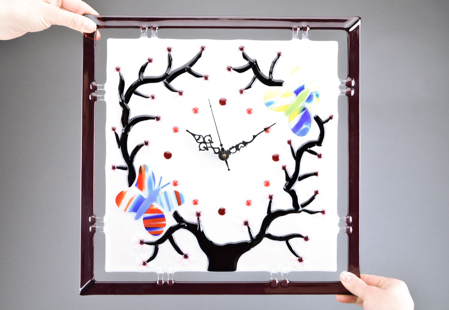 Квадратные настенные часы из стекла ручной работы в технике фьюзинг японская сакура фото 3