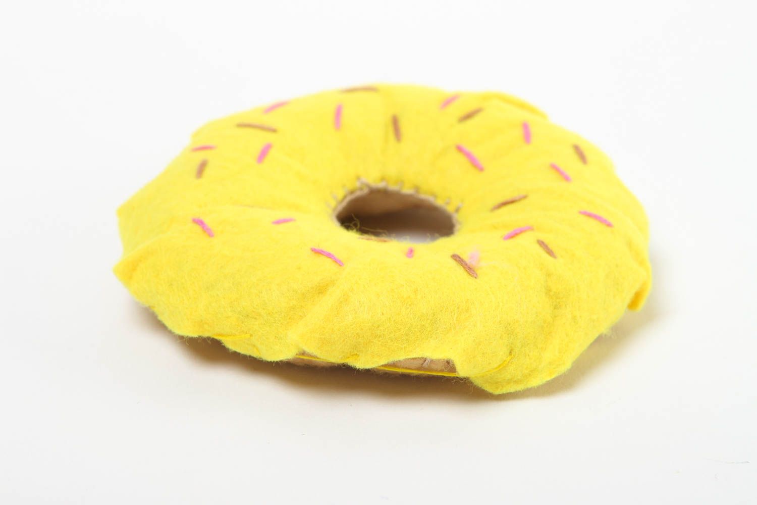 Peluche donut faite main Jouet feutrine jaune original Cadeau pour enfant photo 2