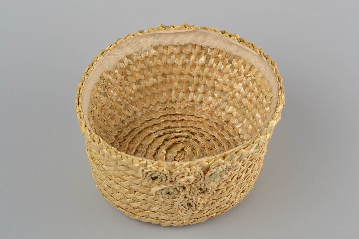 Handmade summer unusual woven pillbox hat made of straw photo 5