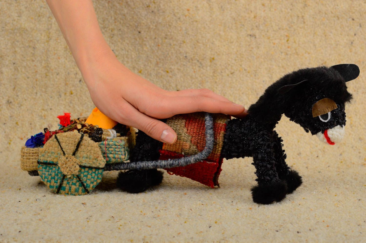 Handmade Deko Kinder Geschenk Miniatur Figur kleines Spielzeug Esel mit Wagen foto 2
