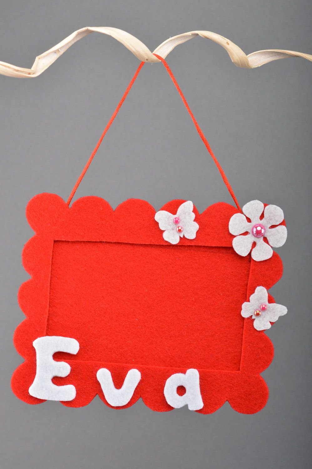 Handmade red felt wall photo frame with baby's name Eva photo 2