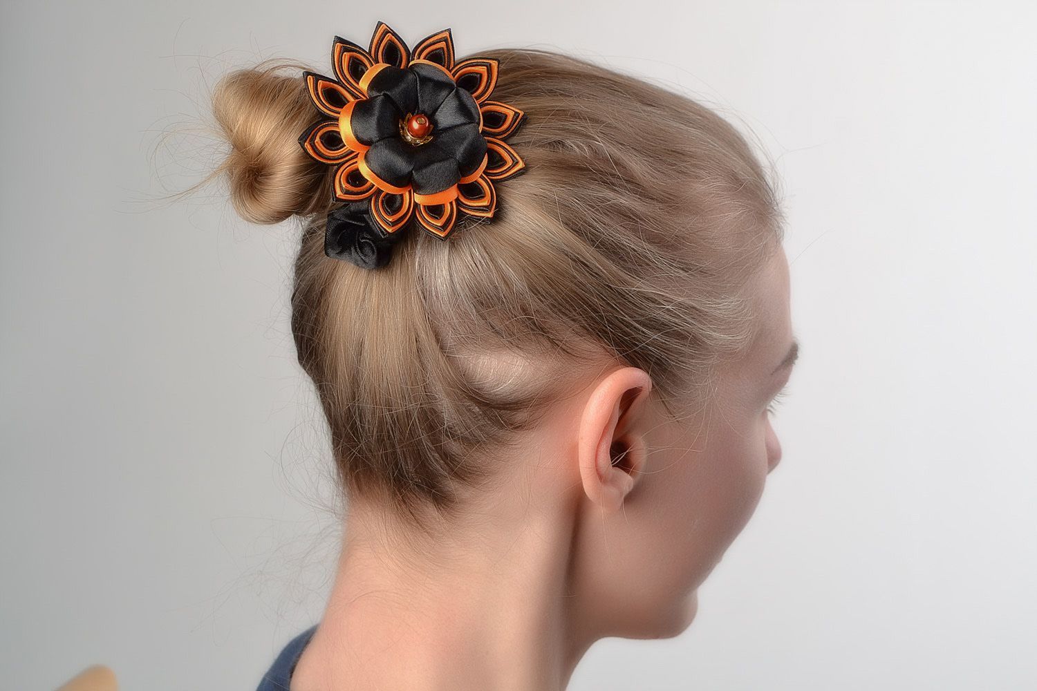 Handmade scrunchy with black and orange kanzashi flower hair accessory photo 1