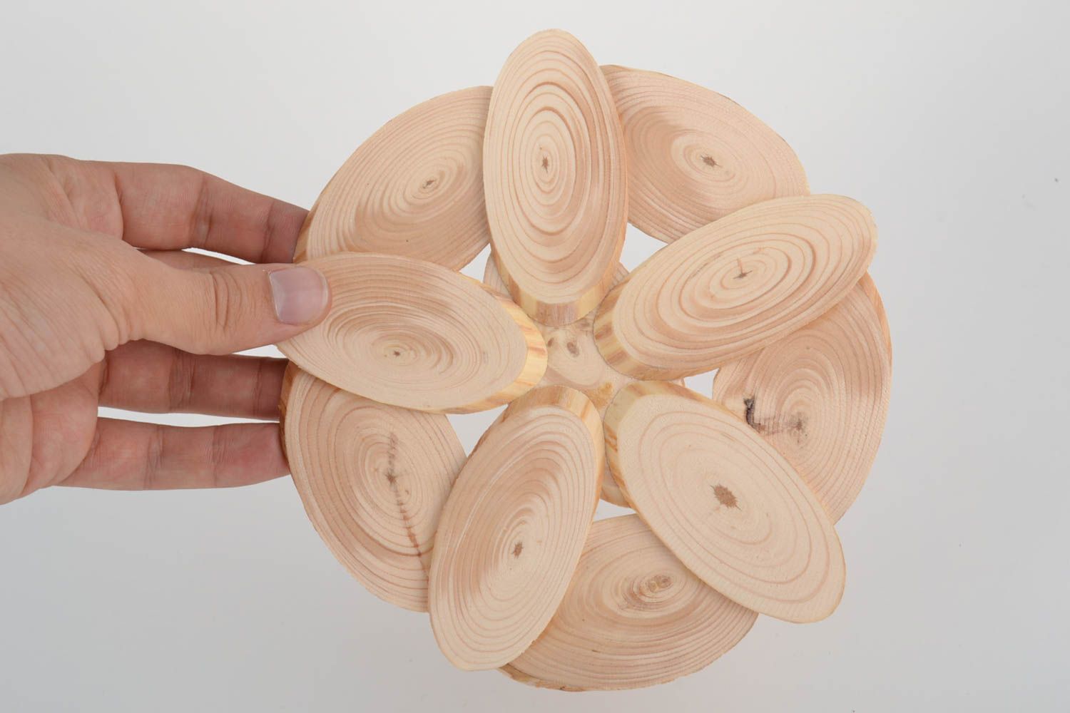 Handgemachter großer Topfuntersetzer aus Holz hell praktisch für Küche foto 2