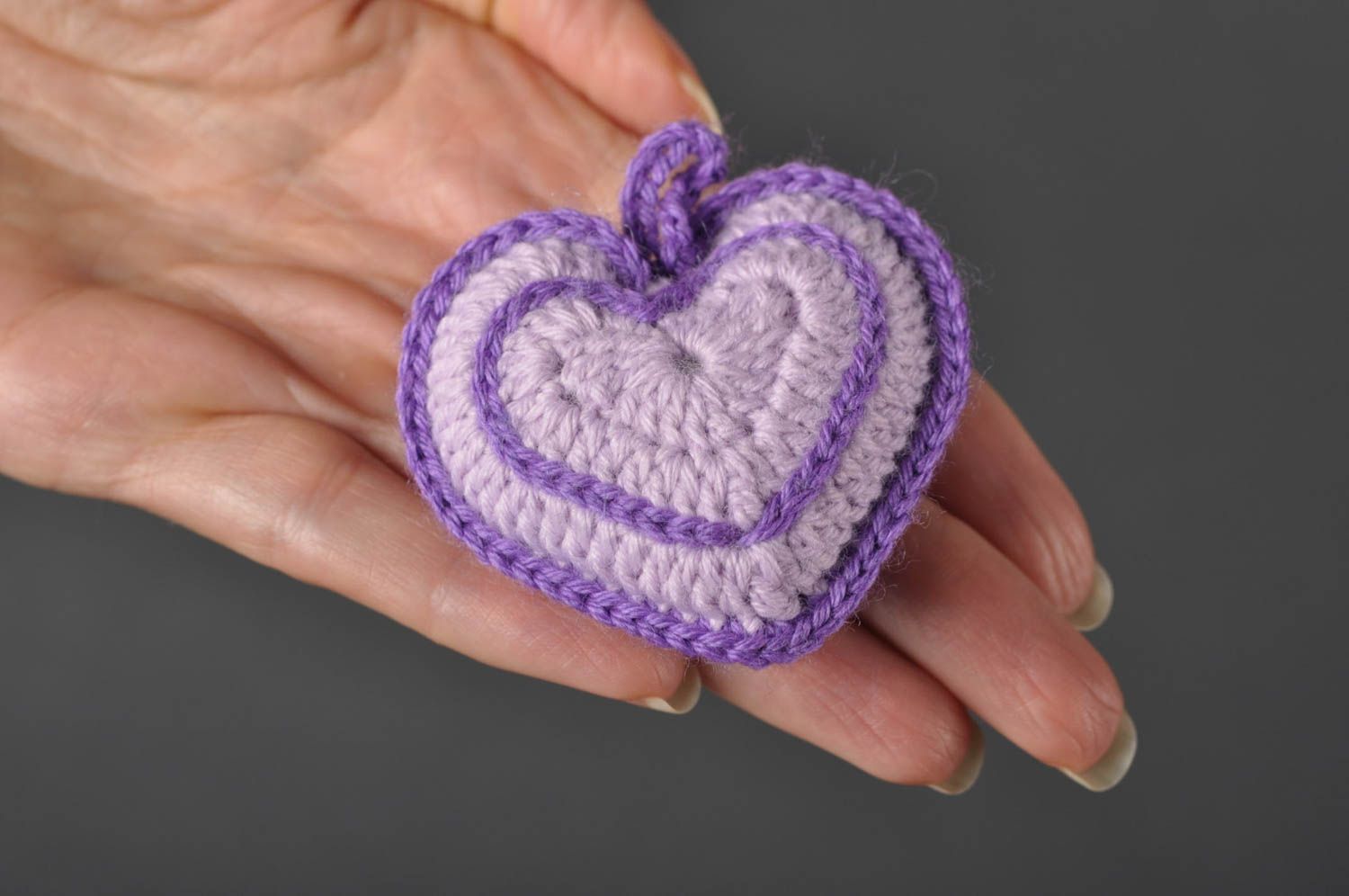 Декор для дома ручной работы сердце крючком вязаное сердце фиолетовое маленькое фото 4