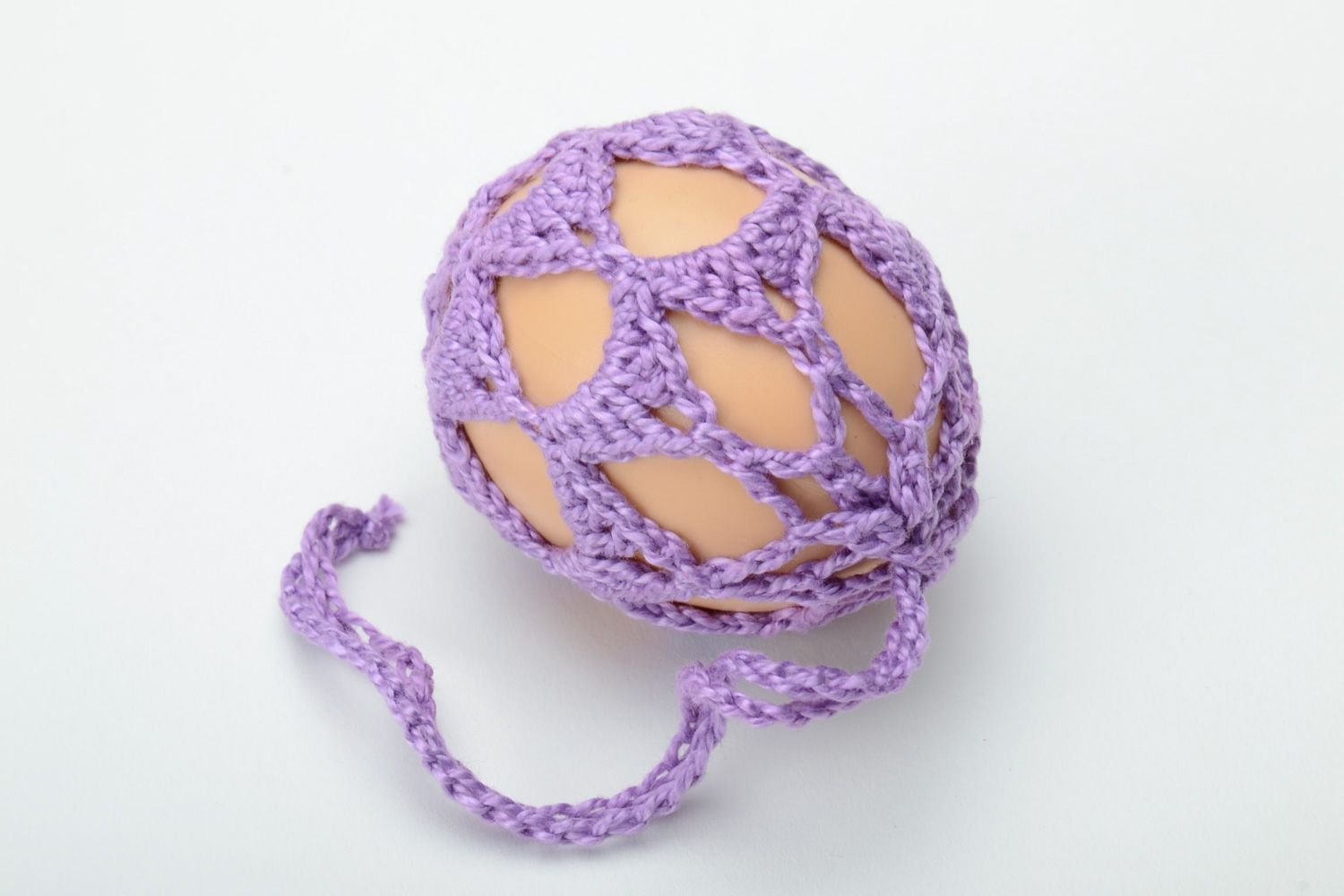Œuf de Pâques à suspendre au tricot en fils acryliques coton fait main lilas photo 3