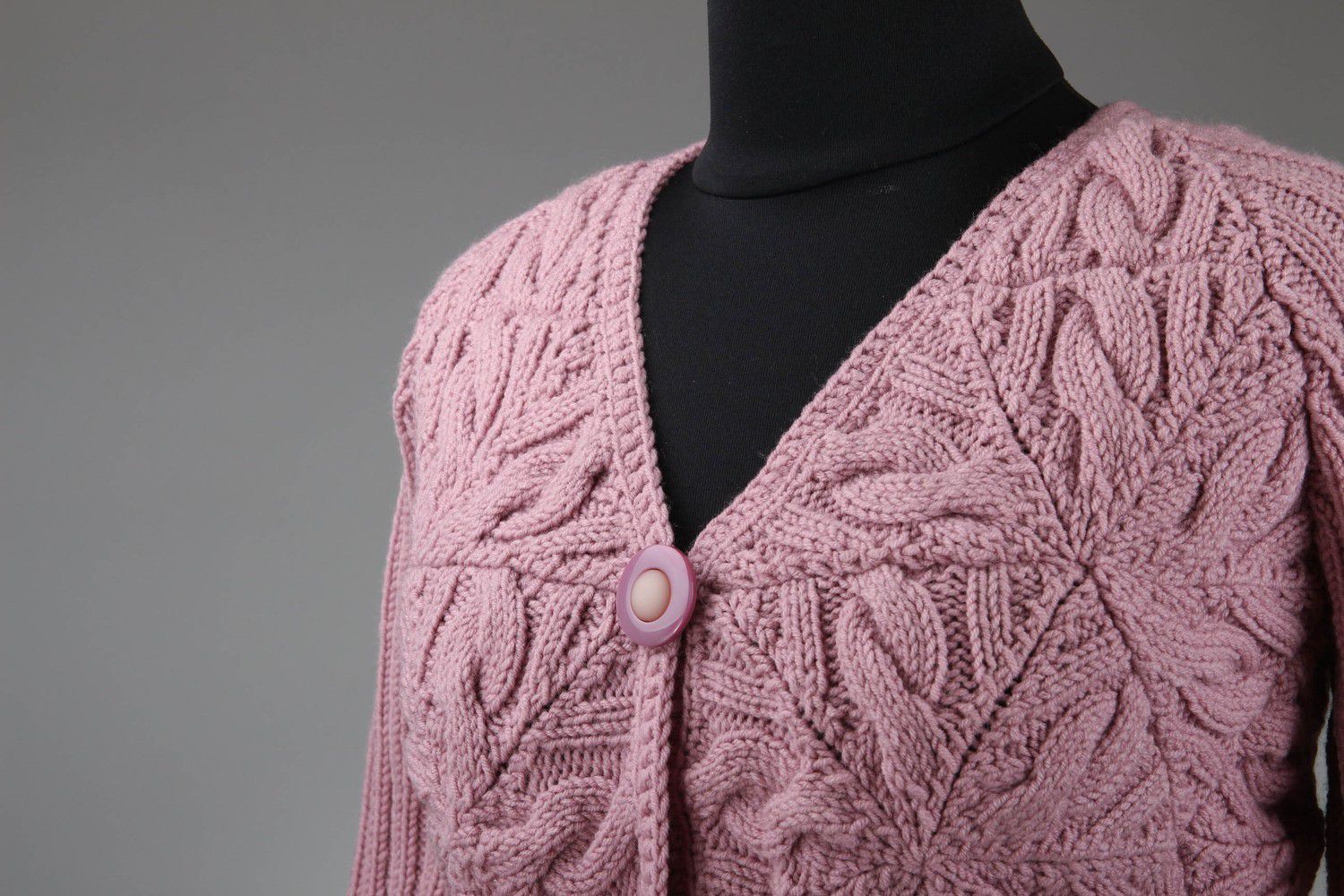 Boléro rose tricoté fait main  photo 5
