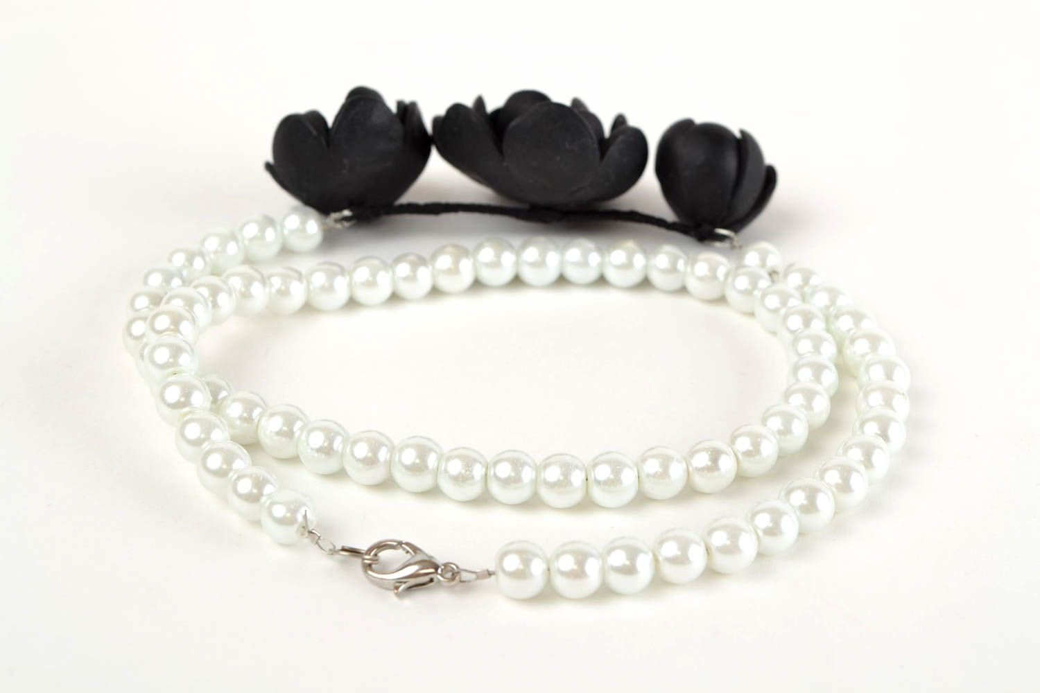 Collier perles fantaisie Bijou fait main blanc et noir Accessoire femme photo 4