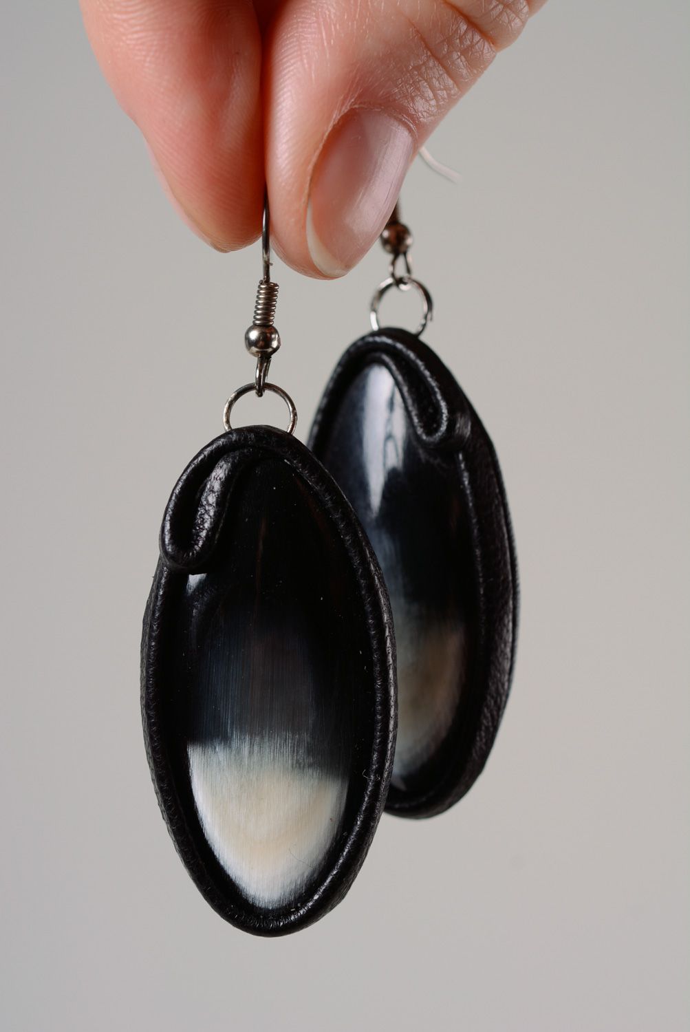 Handmade designer massive leather and cow horn earrings in gray color palette photo 3