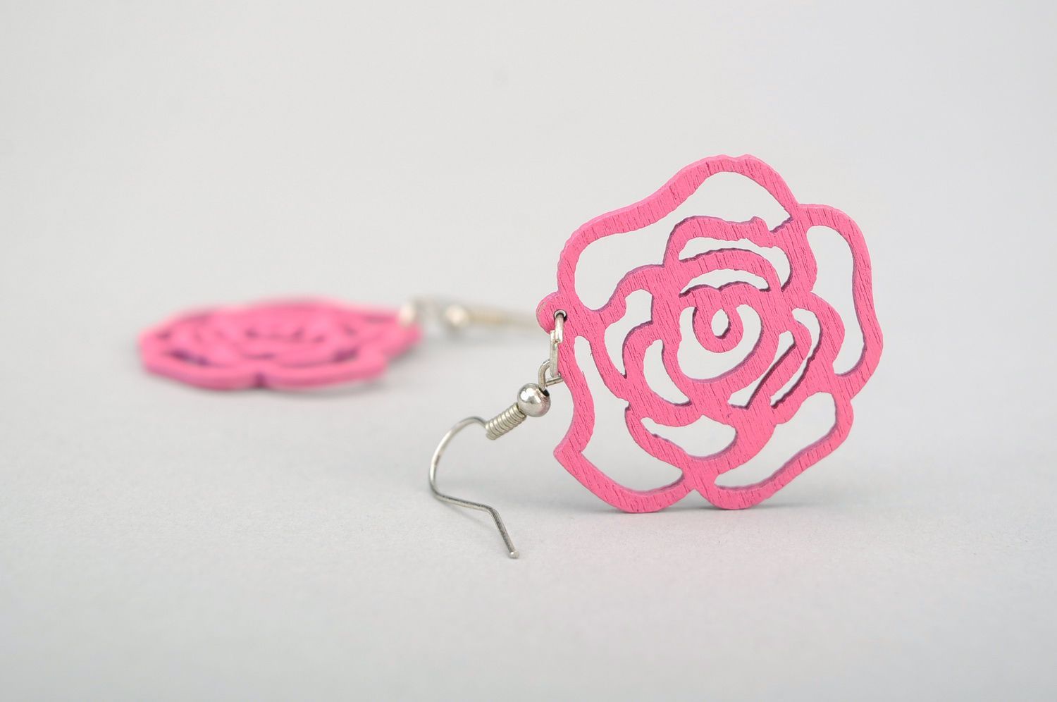 Earrings Carved Roses photo 4