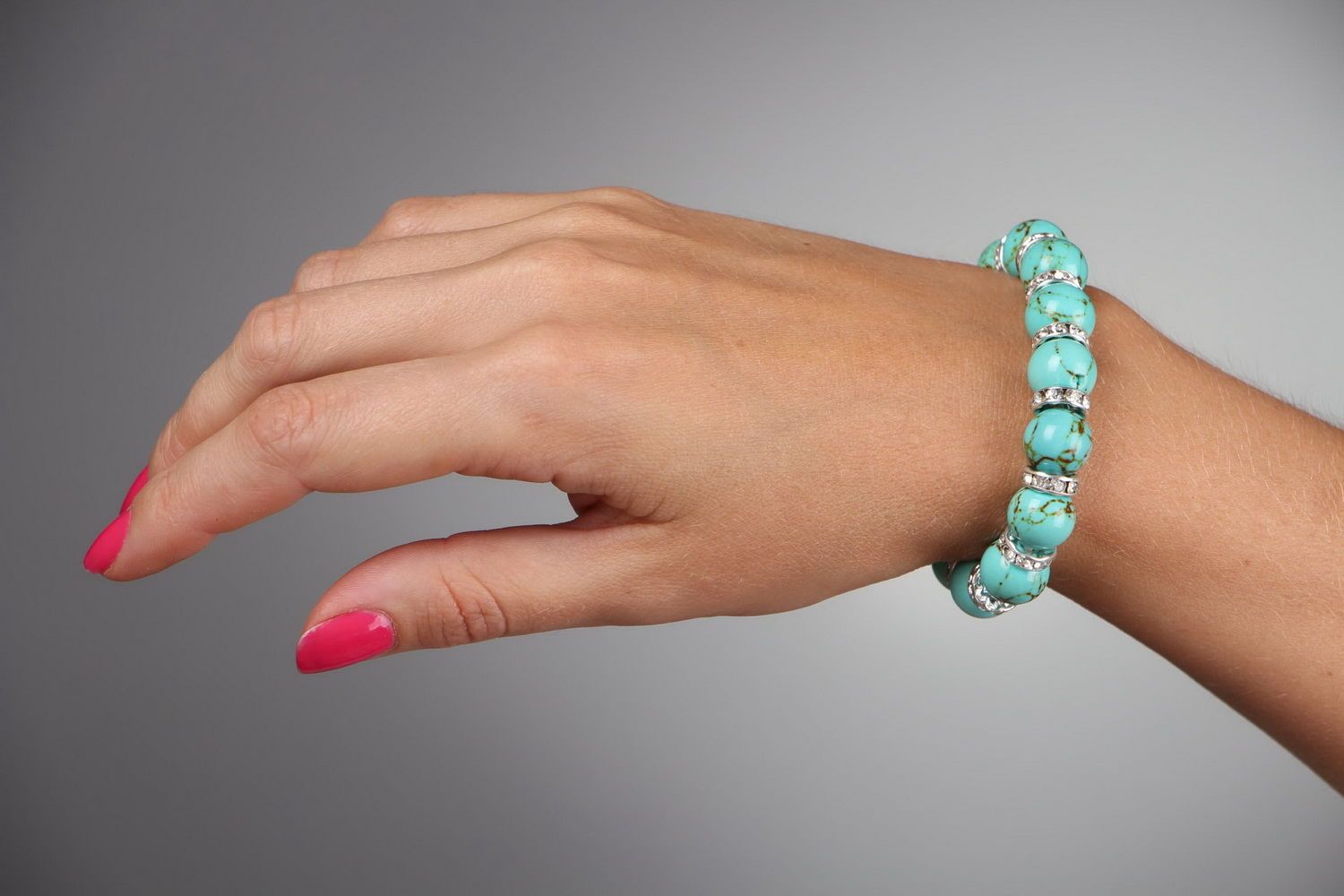 Bracelet en pierre turquoise extensible fait main  photo 5