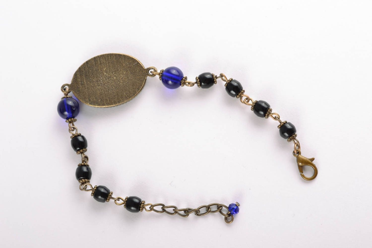 Bracelet en résine époxy et fleurs séchées fait main avec perles fantaisie photo 3