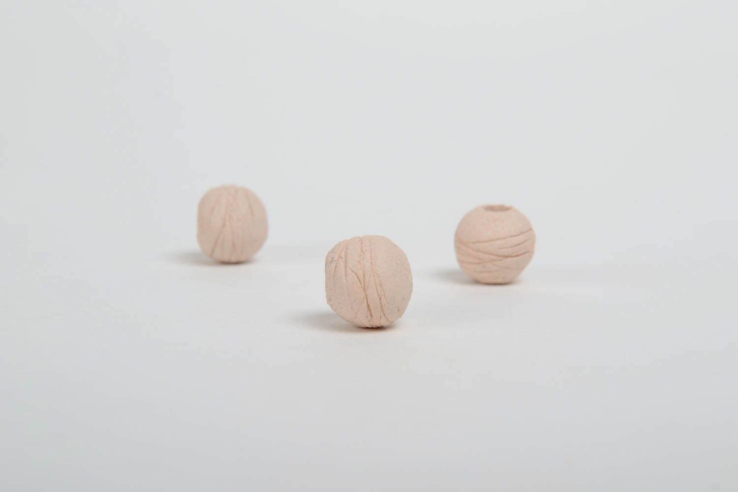 Set of 3 handmade round ceramic laconic beads for jewelry making photo 3