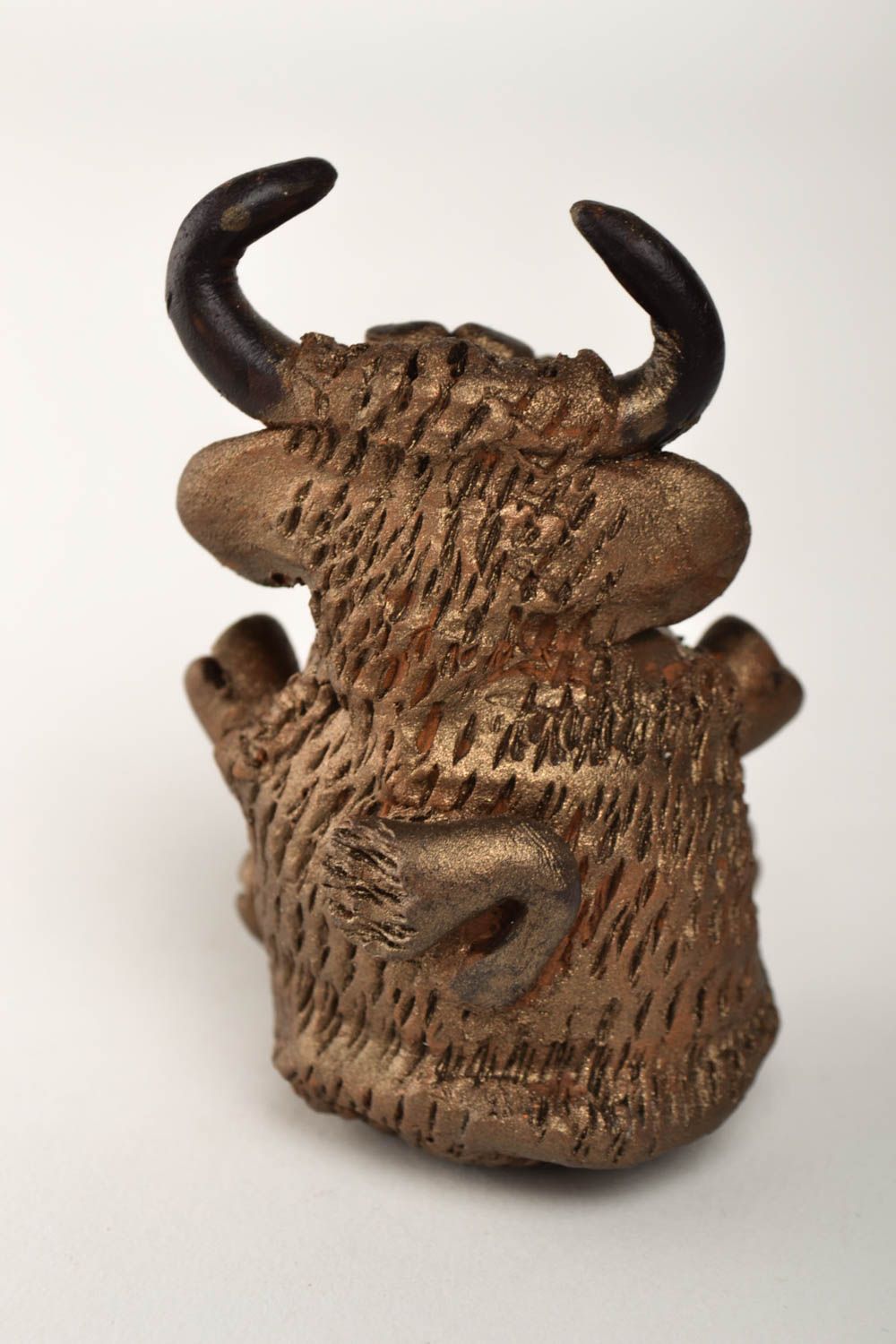 Statuetta mucca in argilla fatta a mano figurina decorativa in ceramica 
 foto 4