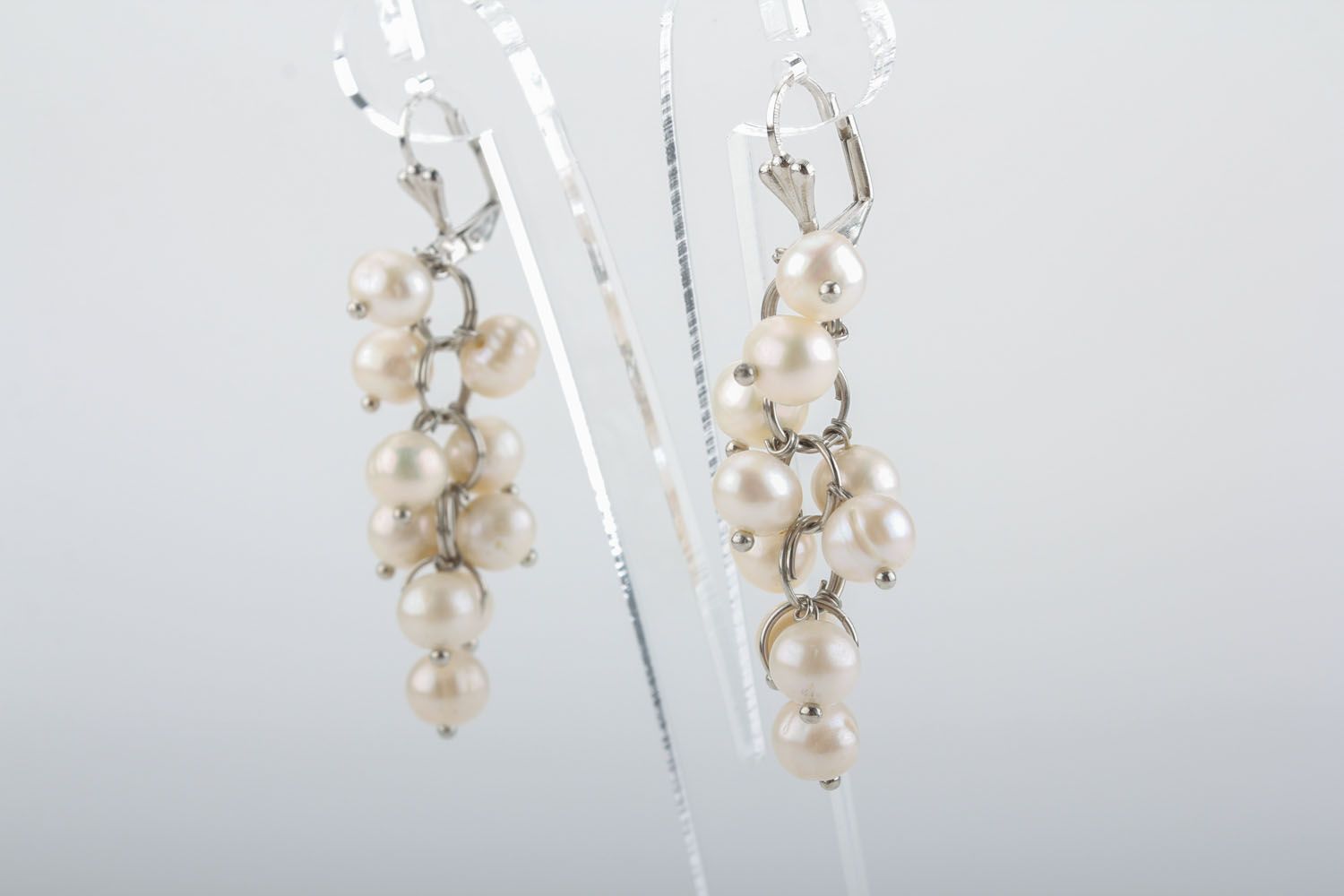 Boucles d'oreilles pendantes avec perles faites main photo 2