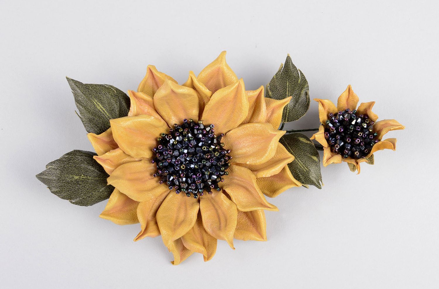 Designer Brosche handmade Blumen Brosche Leder Accessoires für Frauen stilvoll foto 3