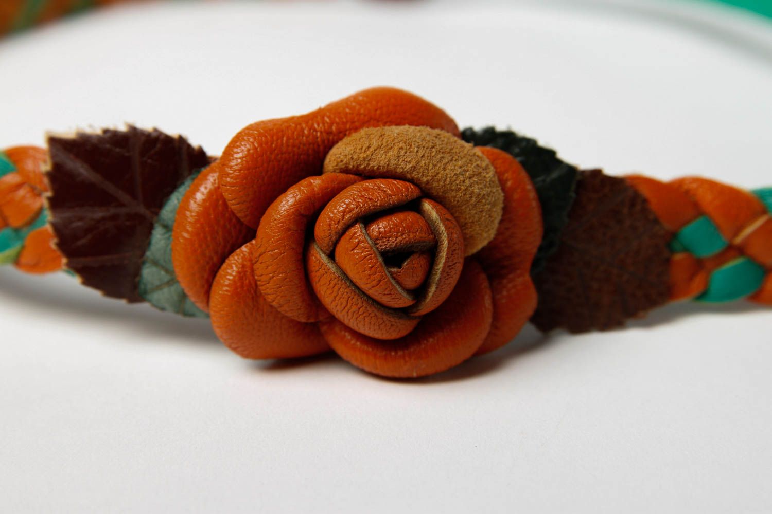 Handmade Haarband mit Blume aus Leder Damen Schmuck Accessoire für Haare foto 4
