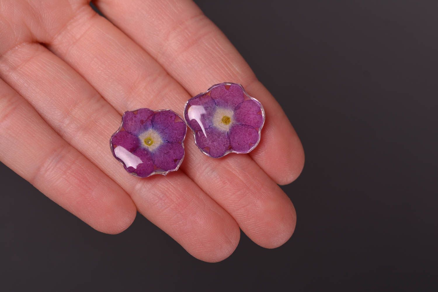 Small handmade stud earrings real flower earrings botanical jewelry designs photo 2