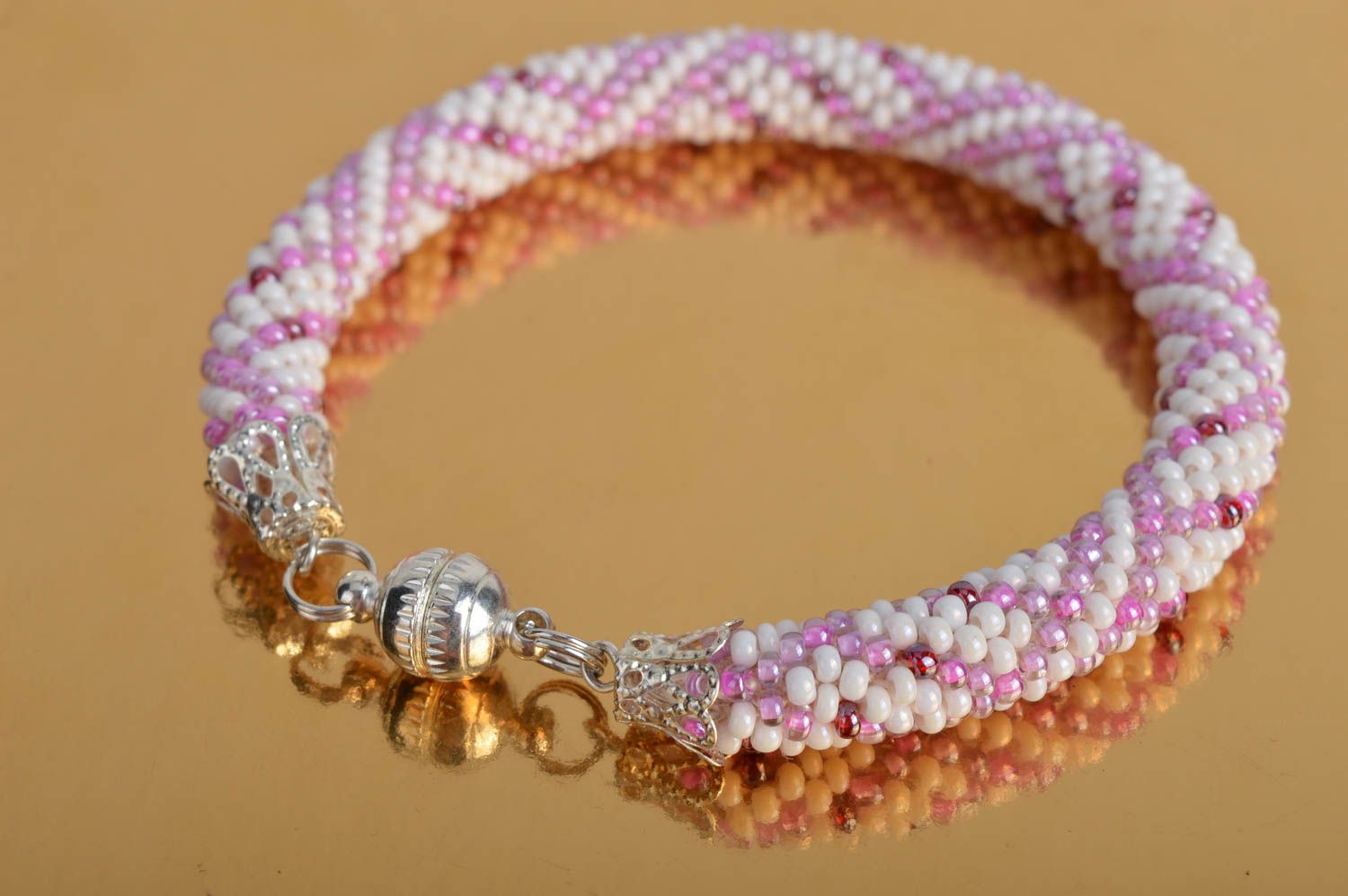 Bracelet perles de rocaille Bijou fait main blanc-mauve Cadeau pour fille photo 1