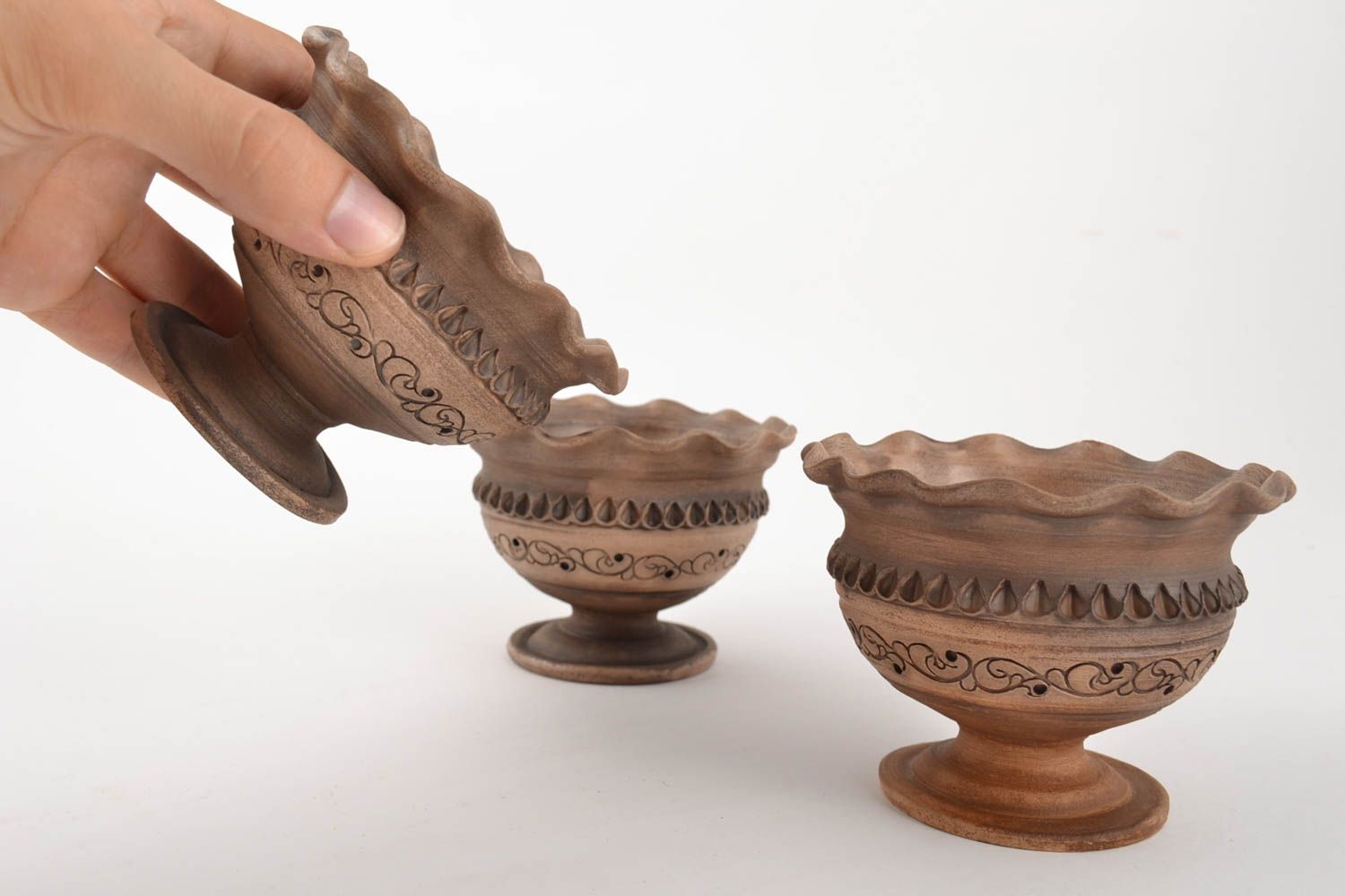 Пиалы из глины ручной работы набор из трех штук креманки красивые по 250 мл фото 4