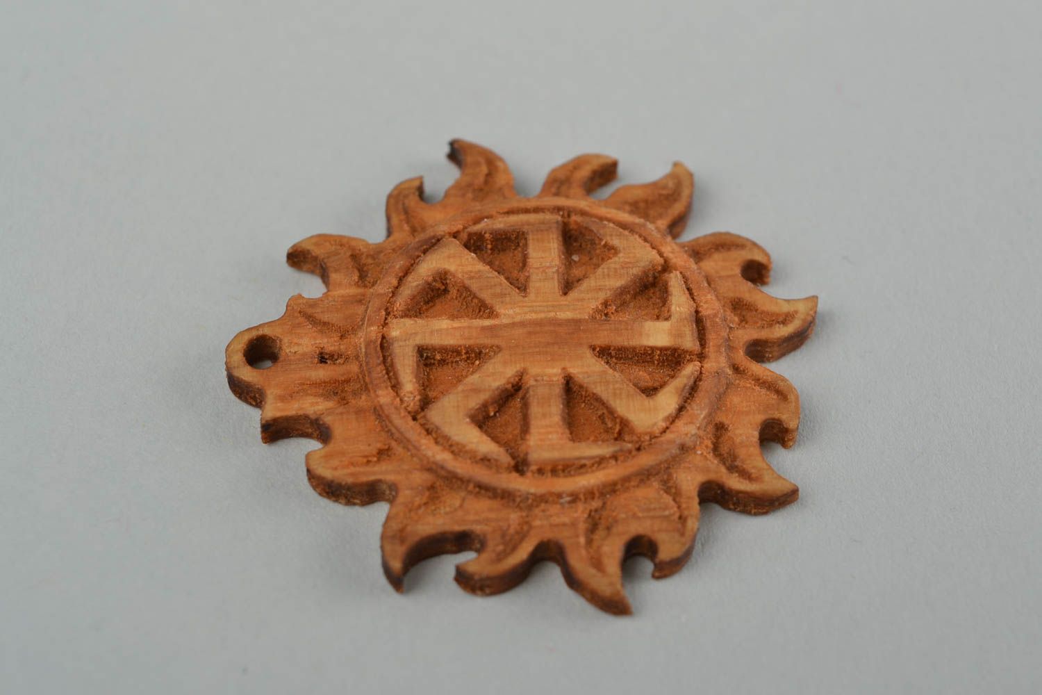 Handmade Slavic protective amulet natural wooden carved pendant Kolovrat photo 4