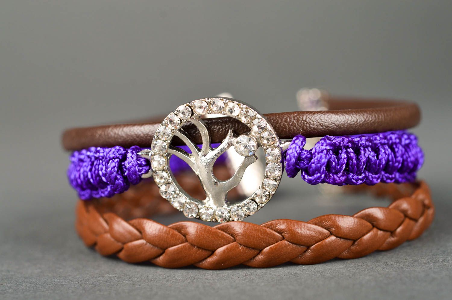 Браслет из шнуров браслет ручной работы модная бижутерия коричневая с фиолетовым фото 3