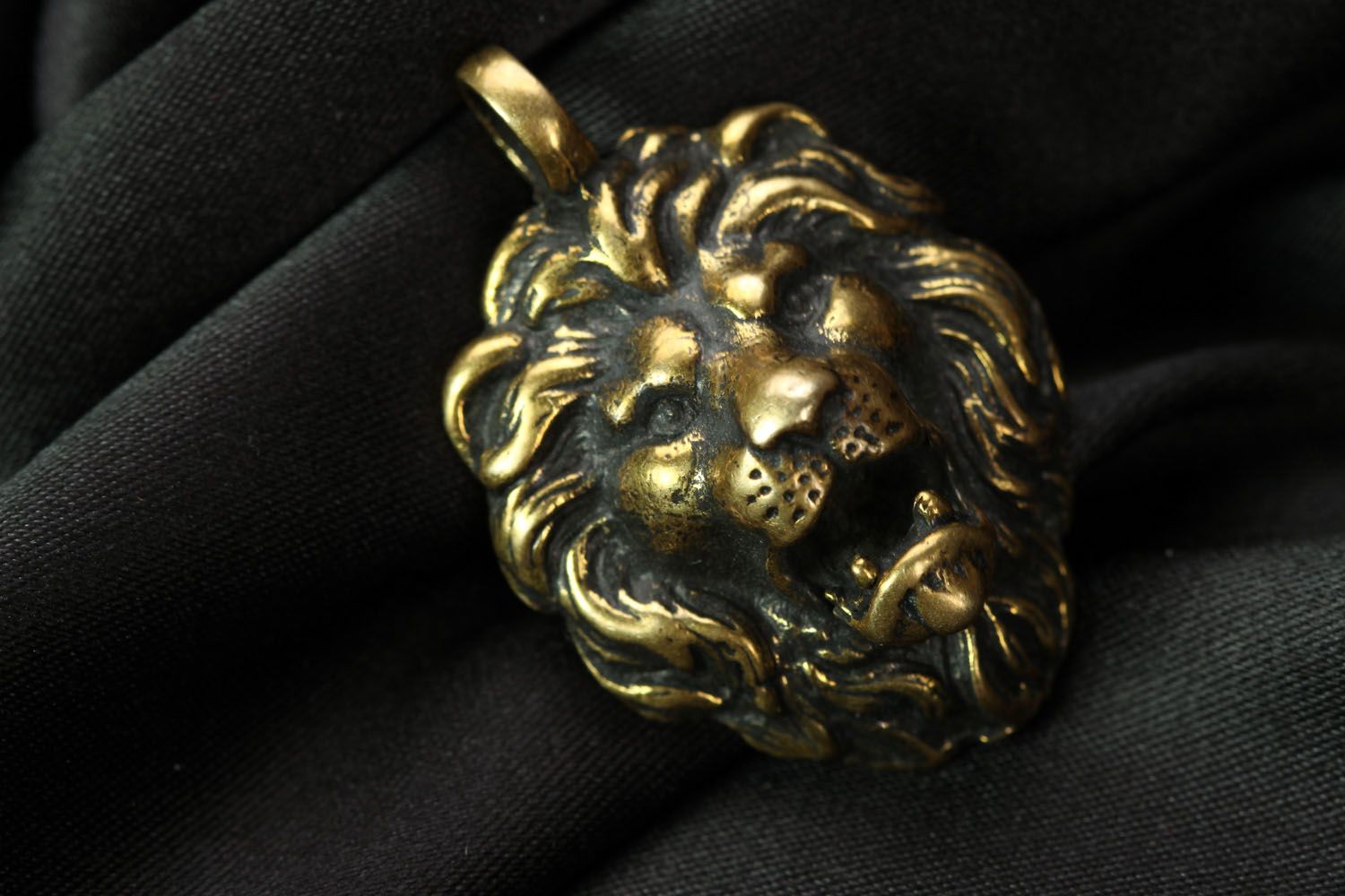 Homemade bronze neck pendant Lion Mask photo 1