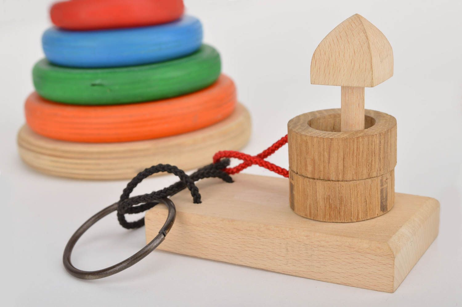 Игрушка ручной работы кольцо-головоломка игрушка из дерева от 3 лет детская фото 1