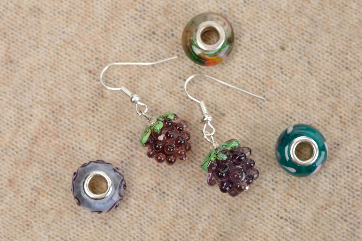 Handmade Glas Ohrringe Damen Schmuck Accessoire für Frauen bunte Beeren modisch foto 1