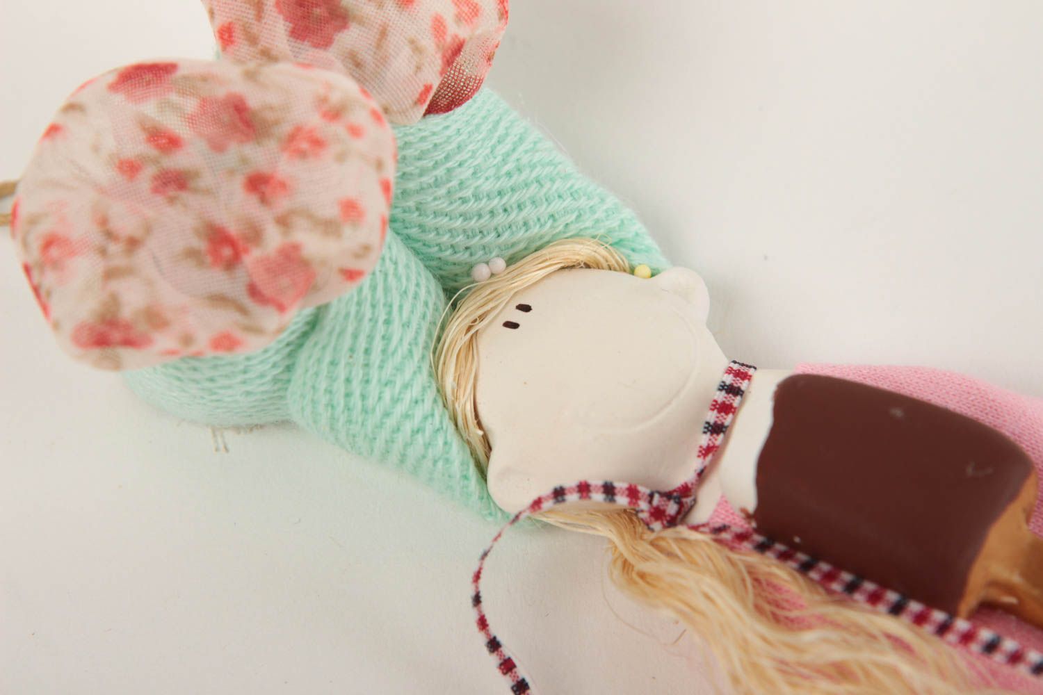 Handmade kleine Puppe Deko zum Aufhängen Geschenk Idee aus Gips und Stoff foto 3